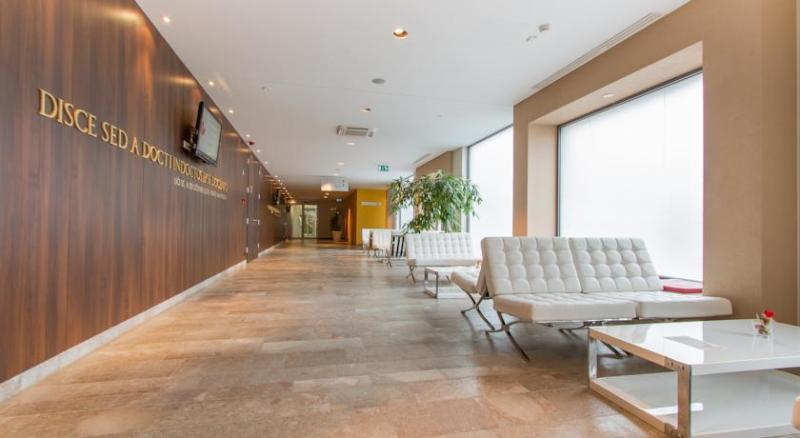 Rimske Terme - Hotel Zdraviliski Dvor Rimske Toplice Buitenkant foto